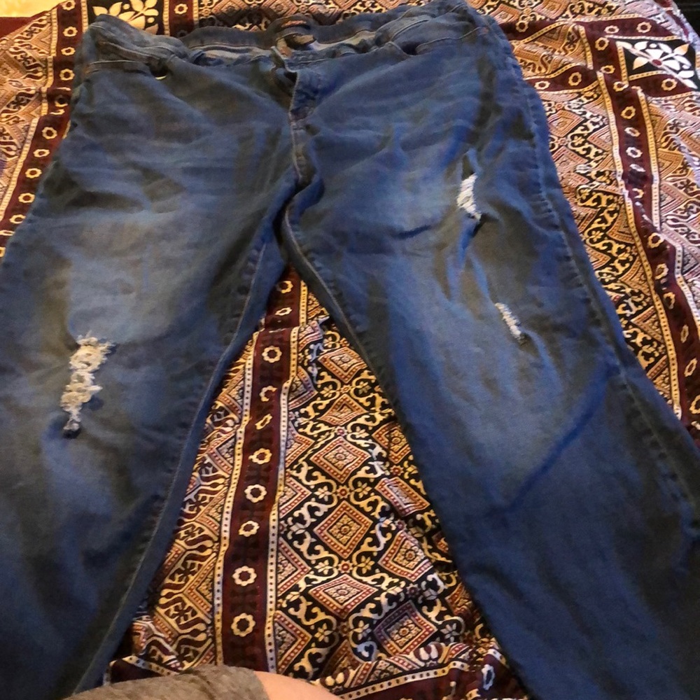 Super cute distressed skinny jean!